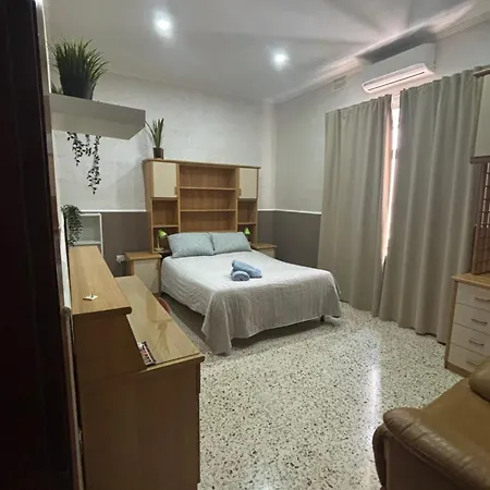 Balluta Hill House Apartmán *