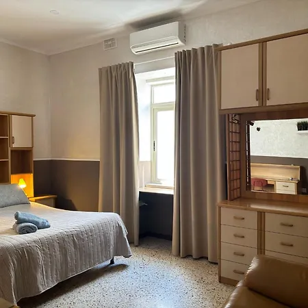 شقة Balluta Hill House *